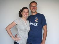 Jean-Baptiste et Cécilia, gérants du camping, prêts à tout pour vous faire passer les meilleures vacances possible ! Jean-Baptiste et Cécilia, gérants du camping, prêts à tout pour vous faire passer les meilleures vacances possible !
